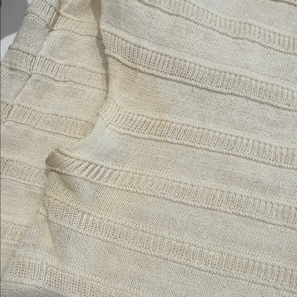 Sarah Pacini Off-White Textured Tunic - Picture 12 of 13